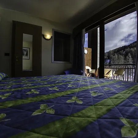 Hotel Rivè - Complesso Turistico Campo Smith 4*