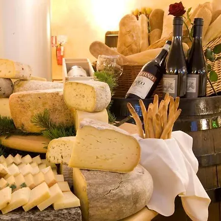 Rivè - Complesso Turistico Campo Smith Hotel 4*