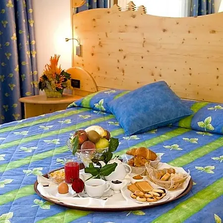 Rive - Complesso Turistico Campo Smith 호텔 4*