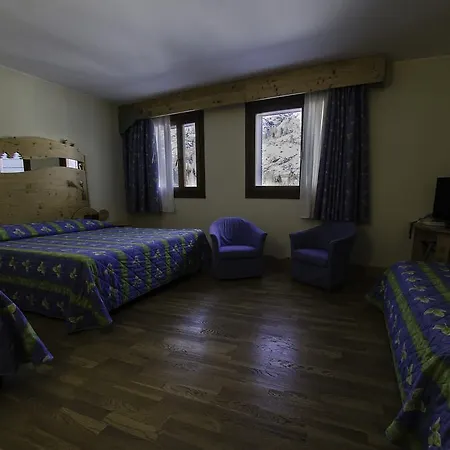 Hotel Rivè - Complesso Turistico Campo Smith 4*