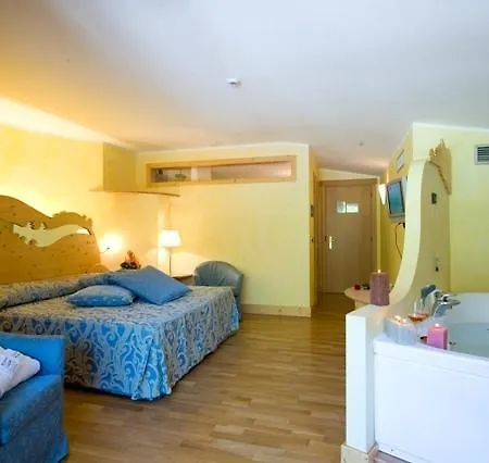 Hotel Rive - Complesso Turistico Campo Smith 4*