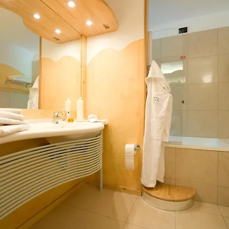 Rivè - Complesso Turistico Campo Smith Hotel 4*